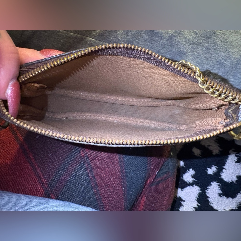 XSOLDX Louis Vuitton Pochette Accessoires Monogram Shoulder Bag Authentic - Picture 10 of 15